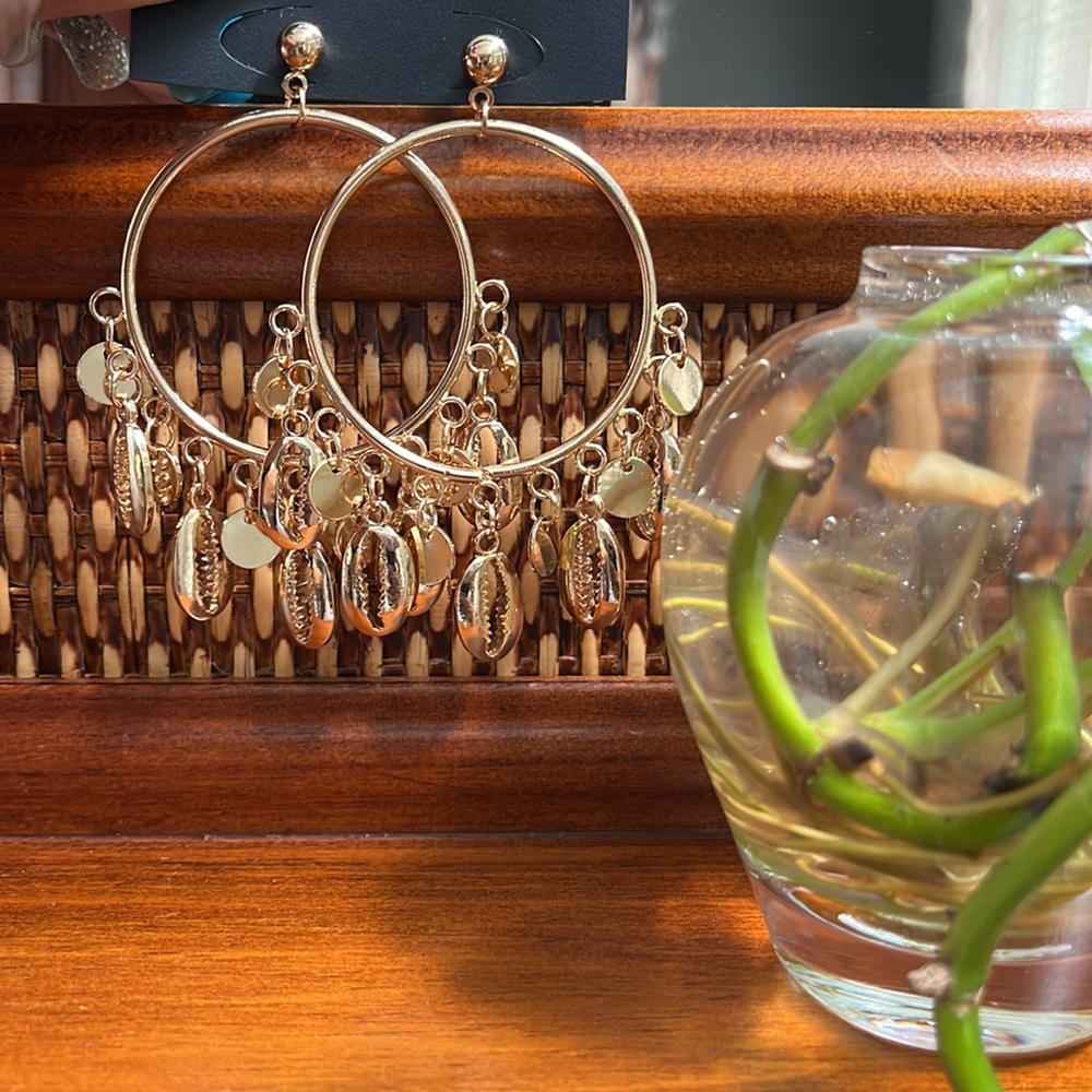 Elaine by the Seashore: Gold Tone Hoop Shell Earrings